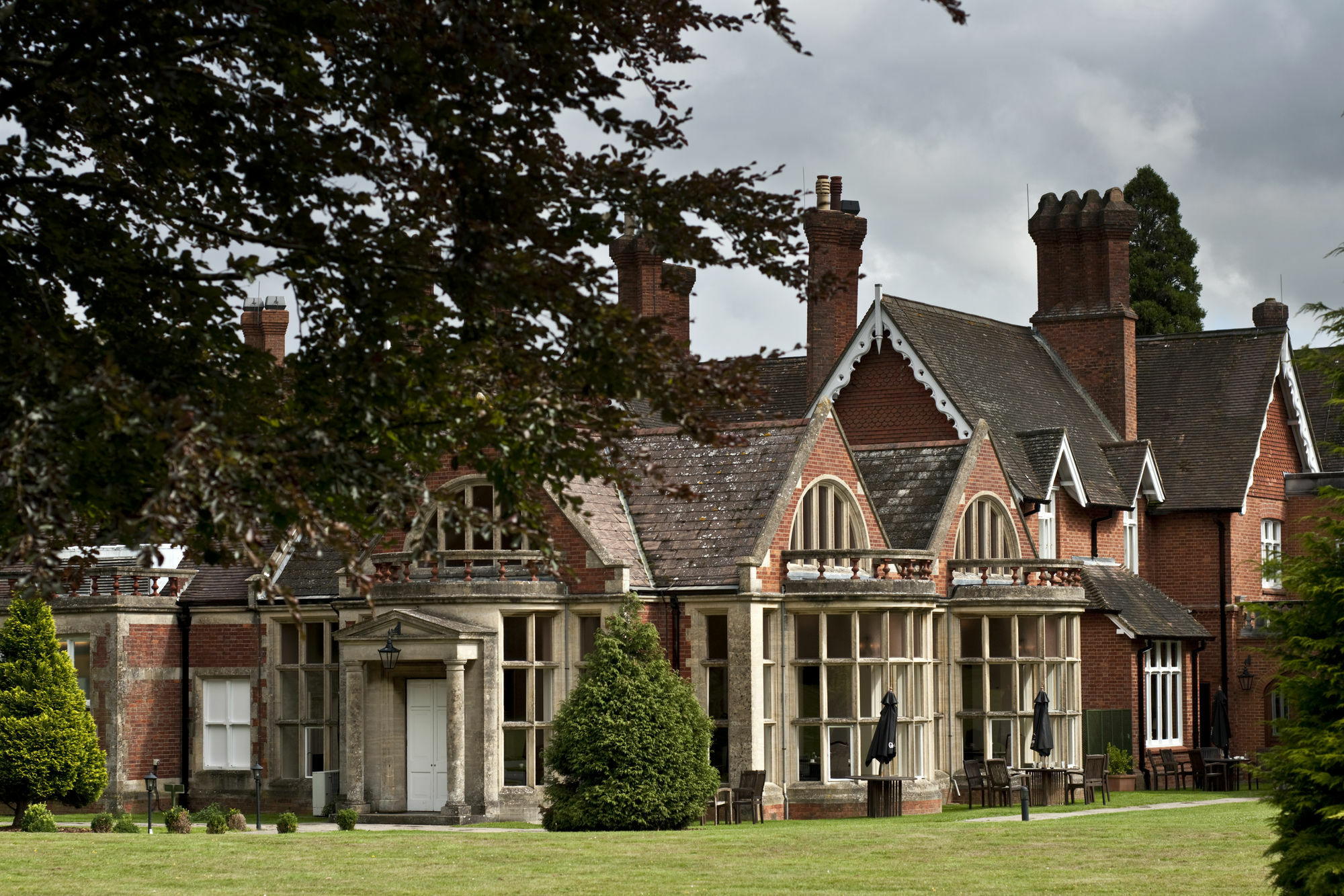 Audleys Wood Hotel, Basingstoke Exterior photo